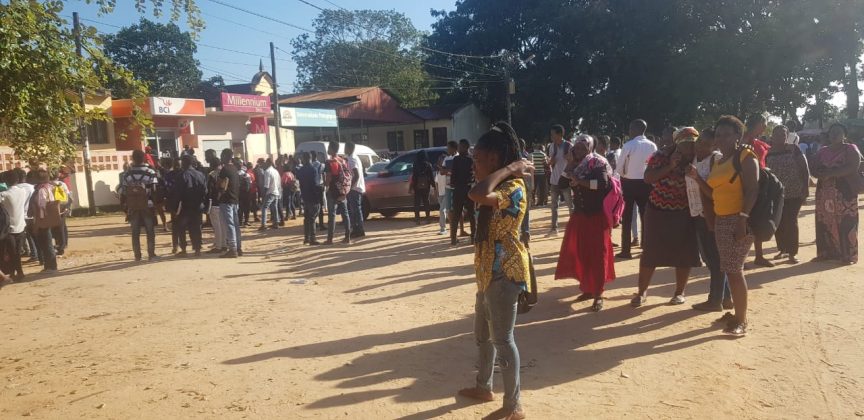 Estudantes da UniRovuma promovem greve emm Nampula por a direcção tomar medidas arbitrárias sem os consultar
